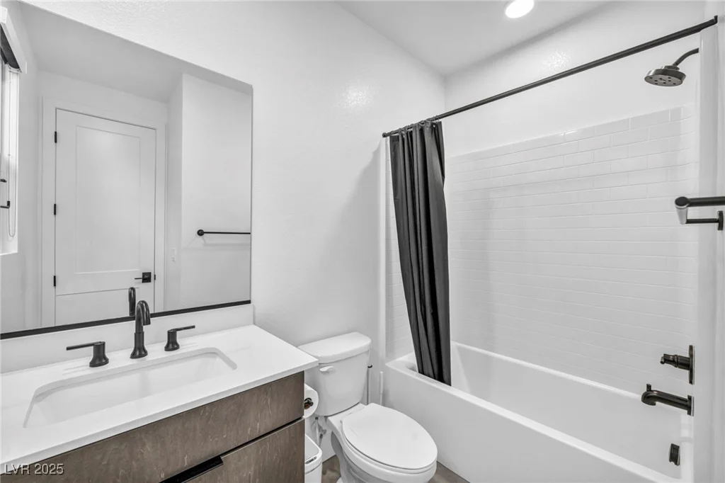 437 Cascade Heights, Las Vegas, NV 89138