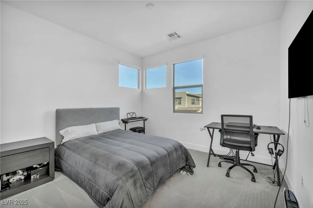437 Cascade Heights, Las Vegas, NV 89138
