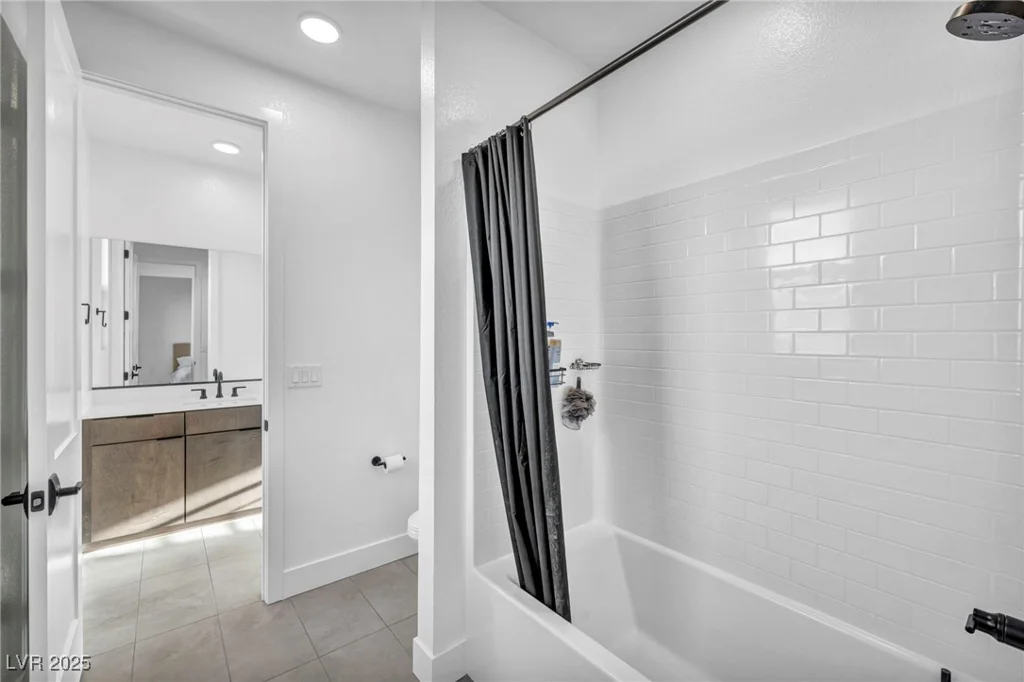 437 Cascade Heights, Las Vegas, NV 89138