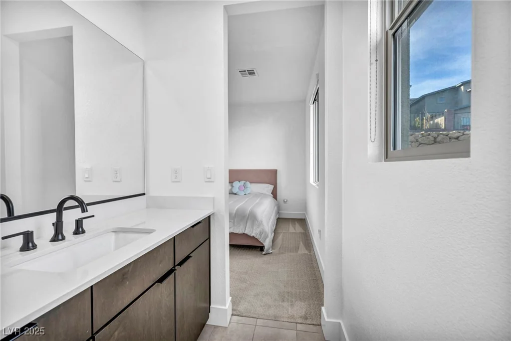 437 Cascade Heights, Las Vegas, NV 89138
