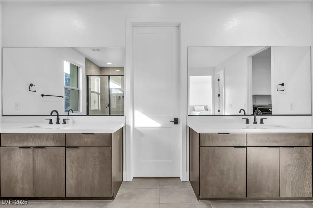 437 Cascade Heights, Las Vegas, NV 89138
