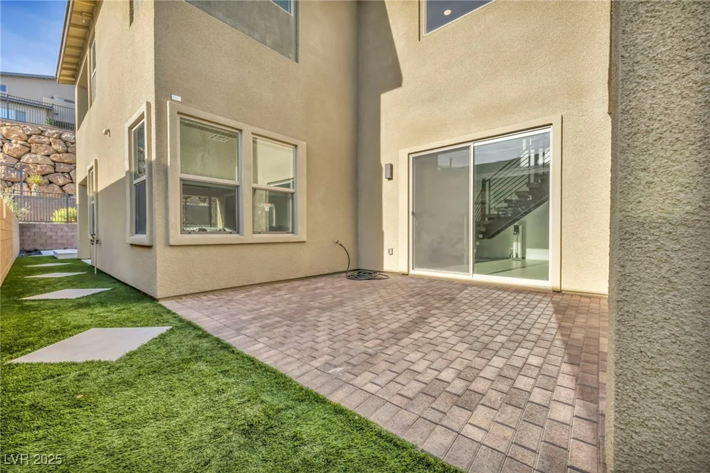 437 Cascade Heights, Las Vegas, NV 89138