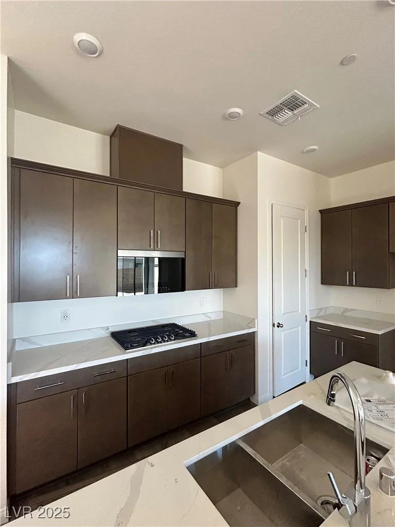 1558 Rock Kestrel, Las Vegas, NV 89138