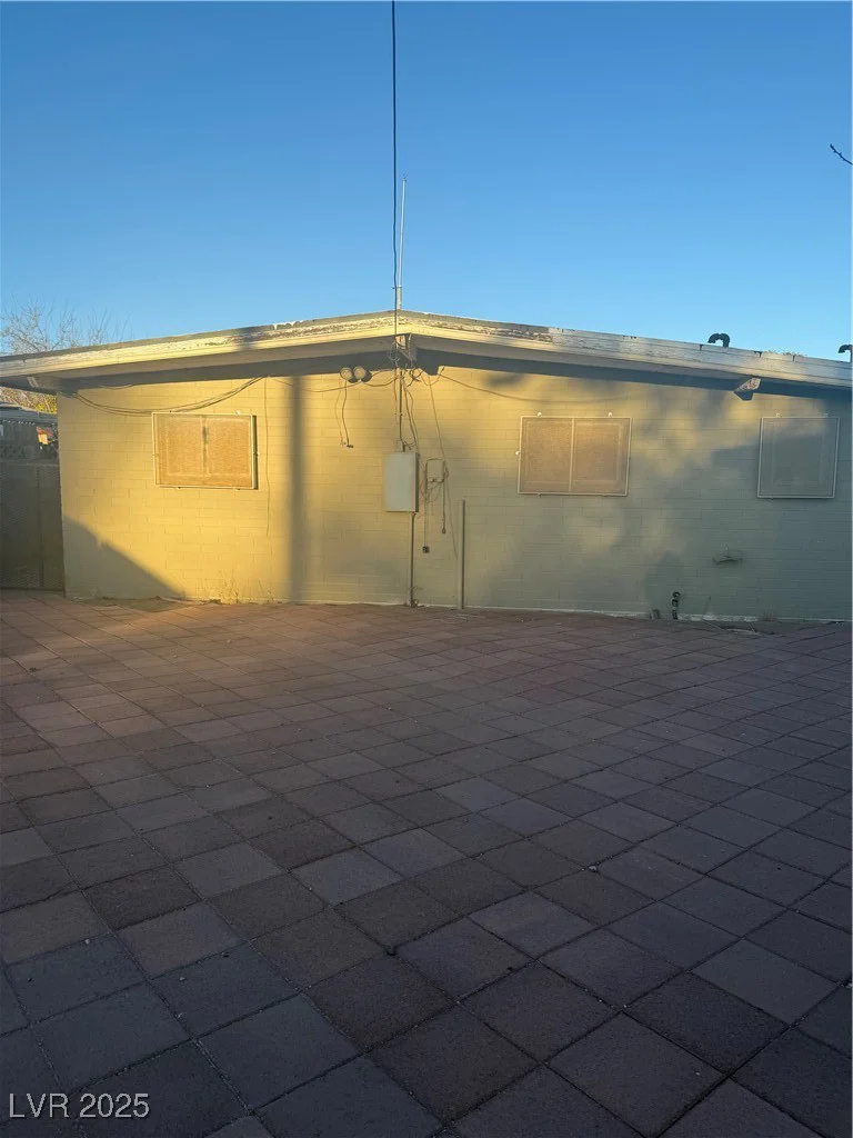 5217 Chesapeake, Las Vegas, NV 89108