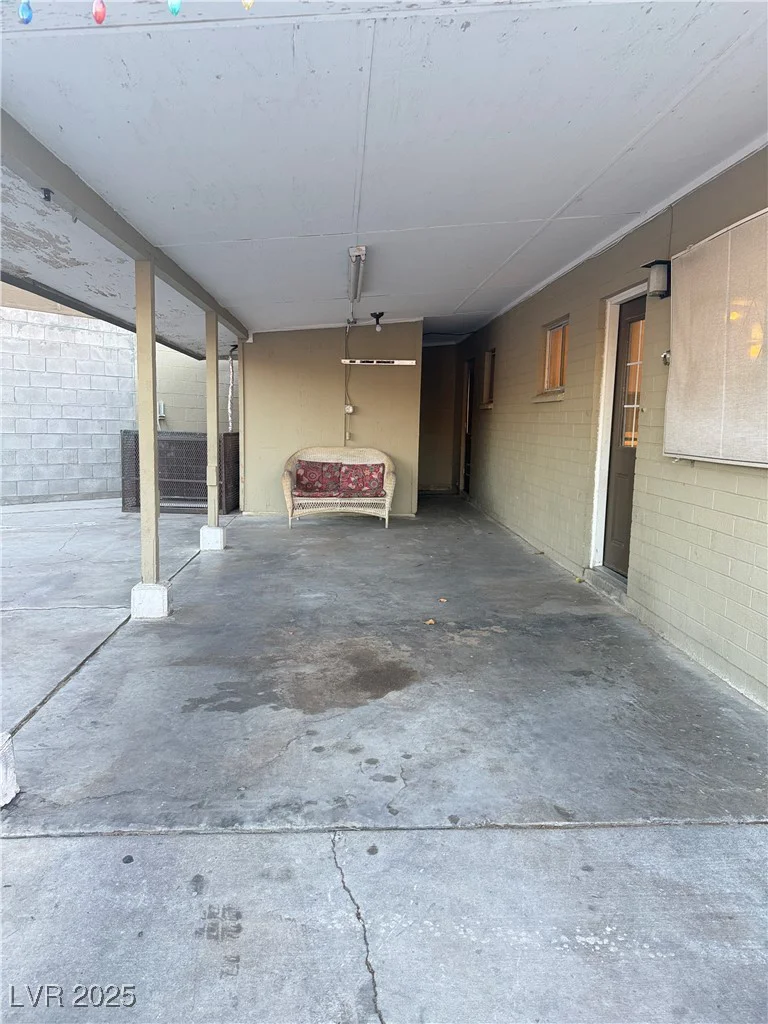 5217 Chesapeake, Las Vegas, NV 89108