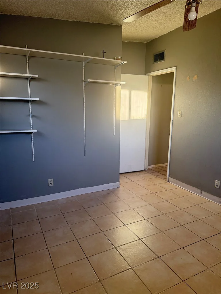 5217 Chesapeake, Las Vegas, NV 89108