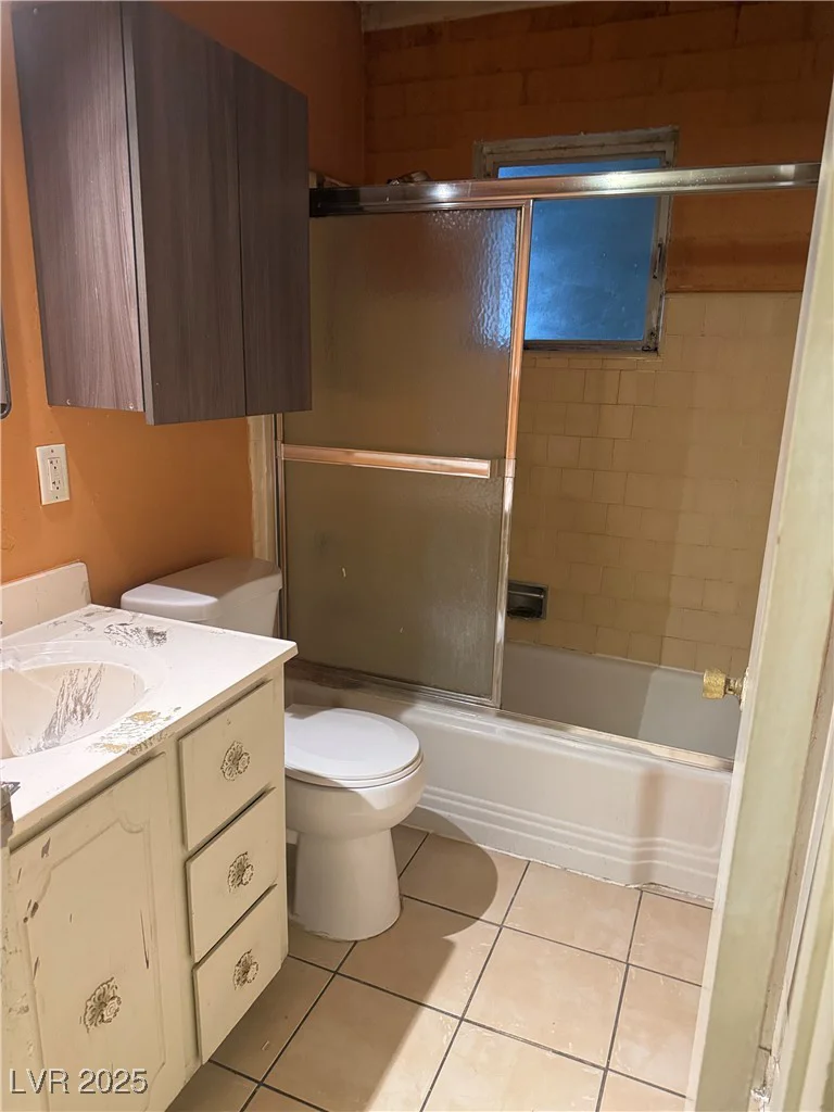 5217 Chesapeake, Las Vegas, NV 89108