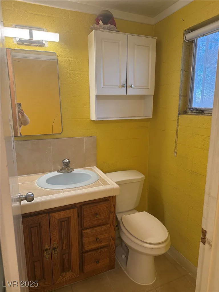 5217 Chesapeake, Las Vegas, NV 89108