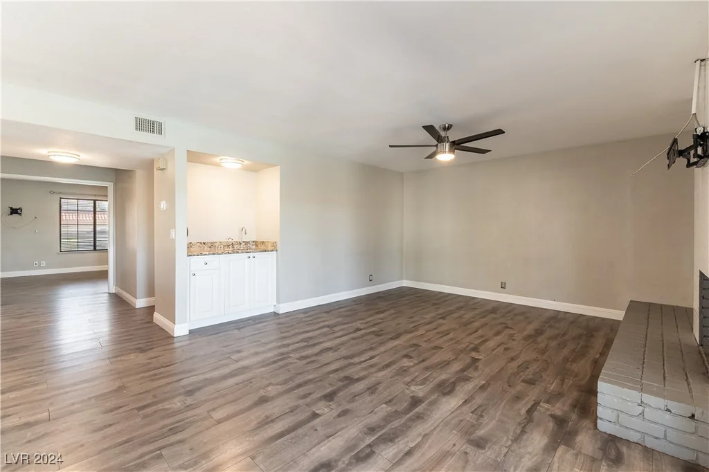 6618 Turina, Las Vegas, NV 89146