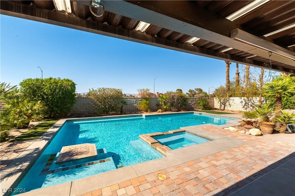 6618 Turina, Las Vegas, NV 89146
