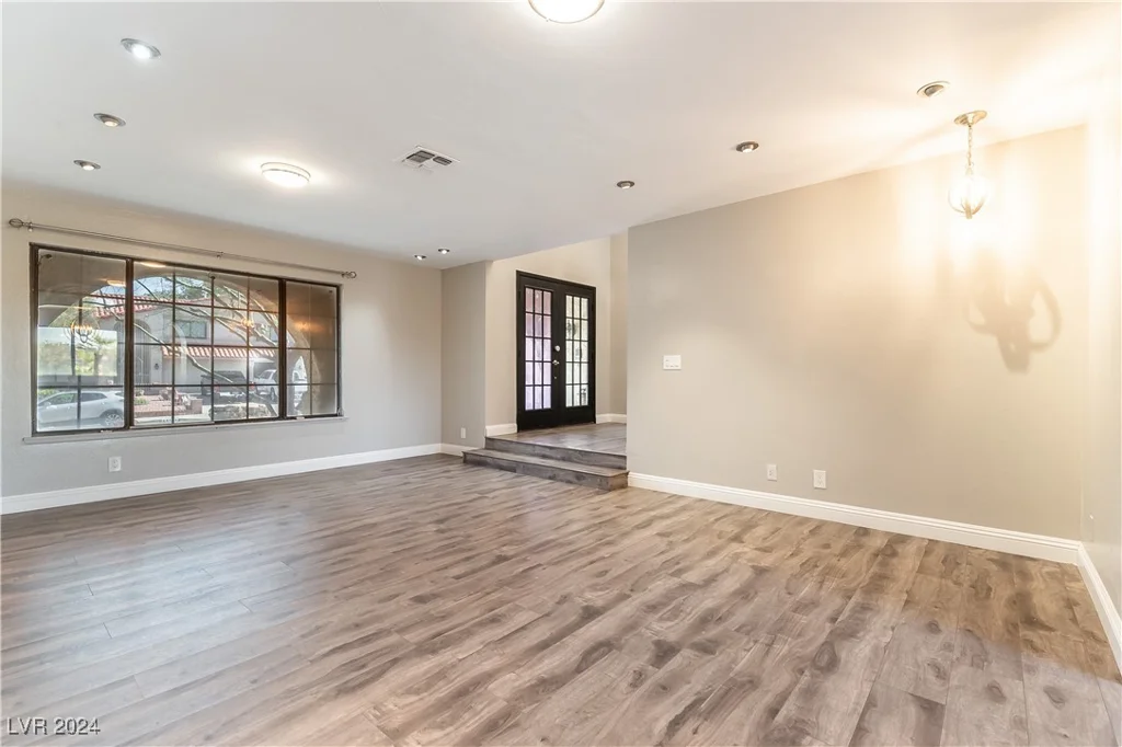 6618 Turina, Las Vegas, NV 89146