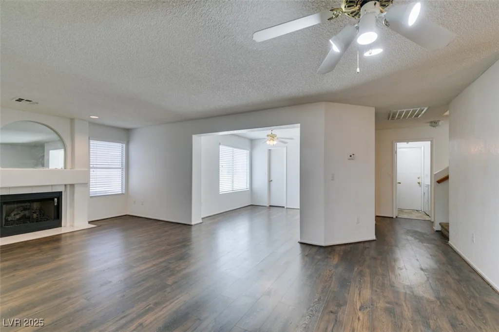 4516 Ryder, North Las Vegas, NV 89031