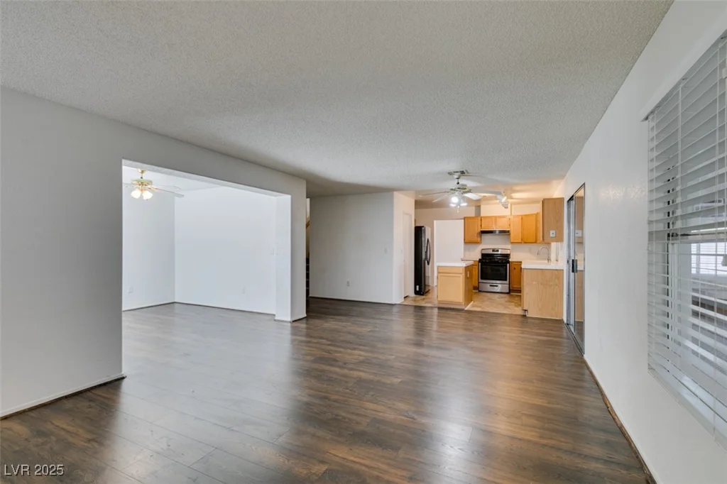 4516 Ryder, North Las Vegas, NV 89031