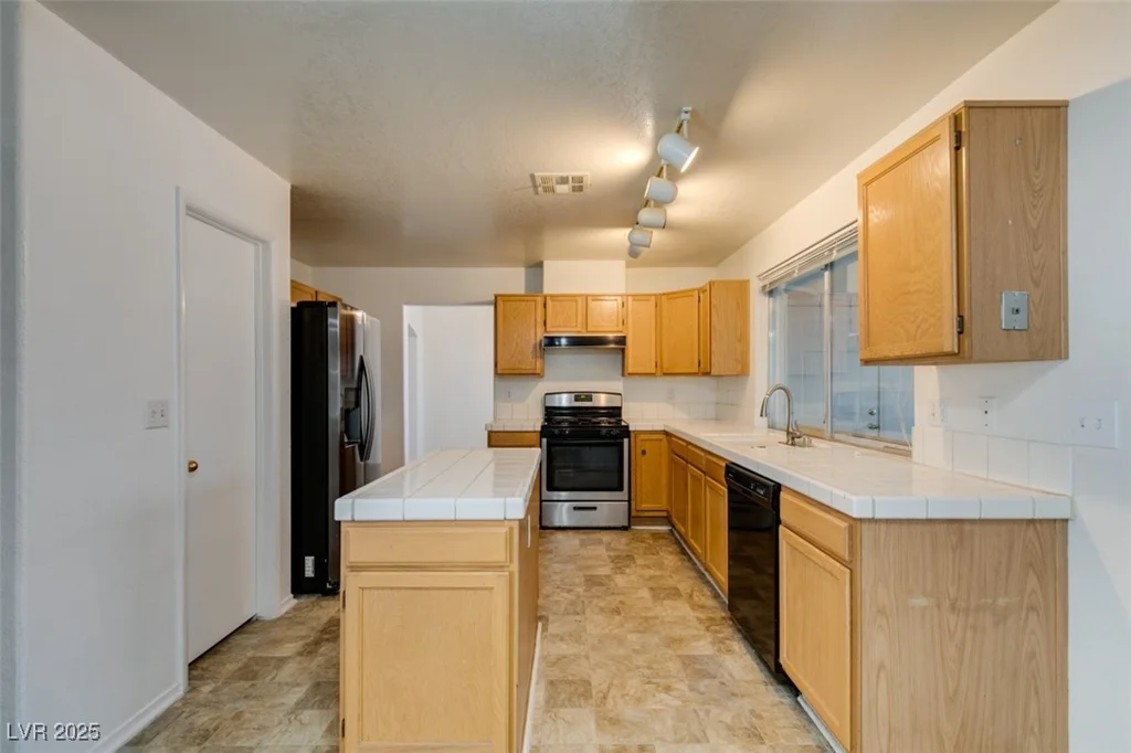 4516 Ryder, North Las Vegas, NV 89031
