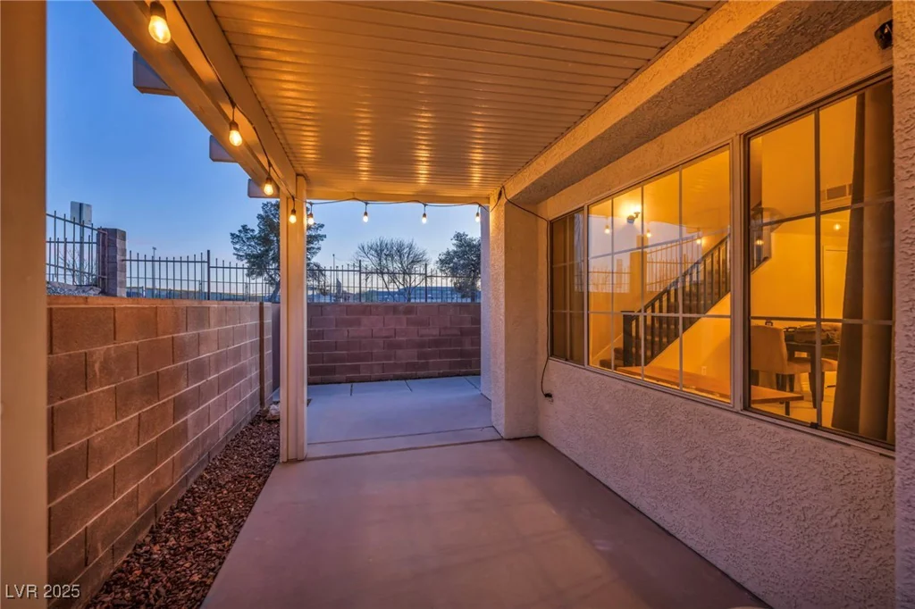 2134 William Holden, Las Vegas, NV 89142