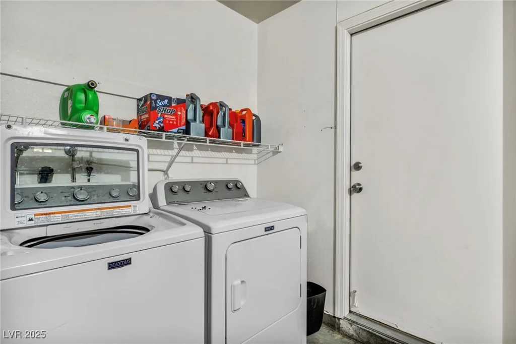 2134 William Holden, Las Vegas, NV 89142