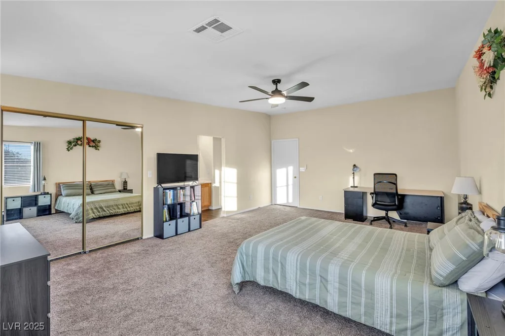 2134 William Holden, Las Vegas, NV 89142