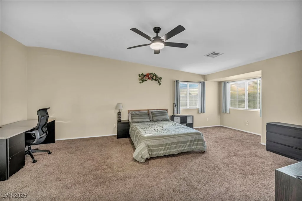 2134 William Holden, Las Vegas, NV 89142