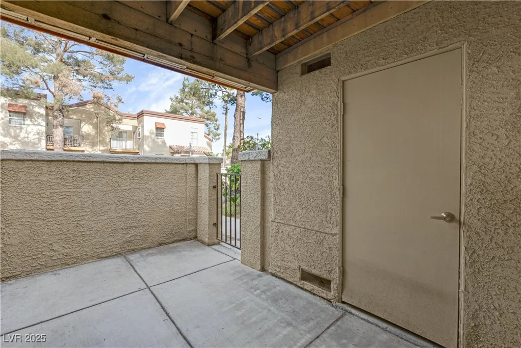 2801 Rainbow, Las Vegas, NV 89108