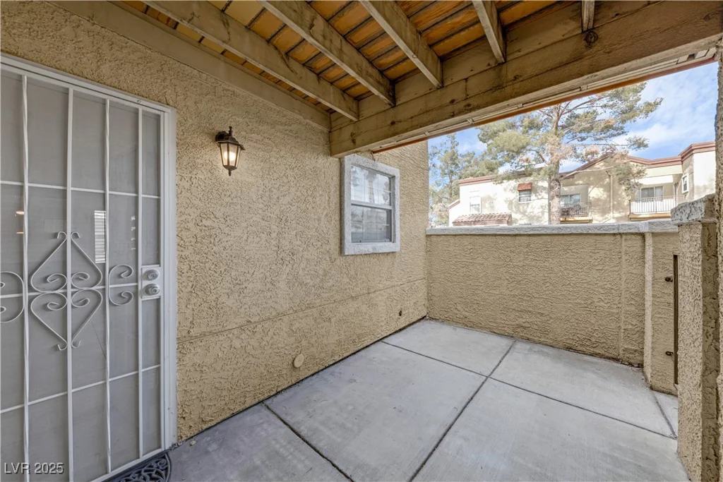 2801 Rainbow, Las Vegas, NV 89108