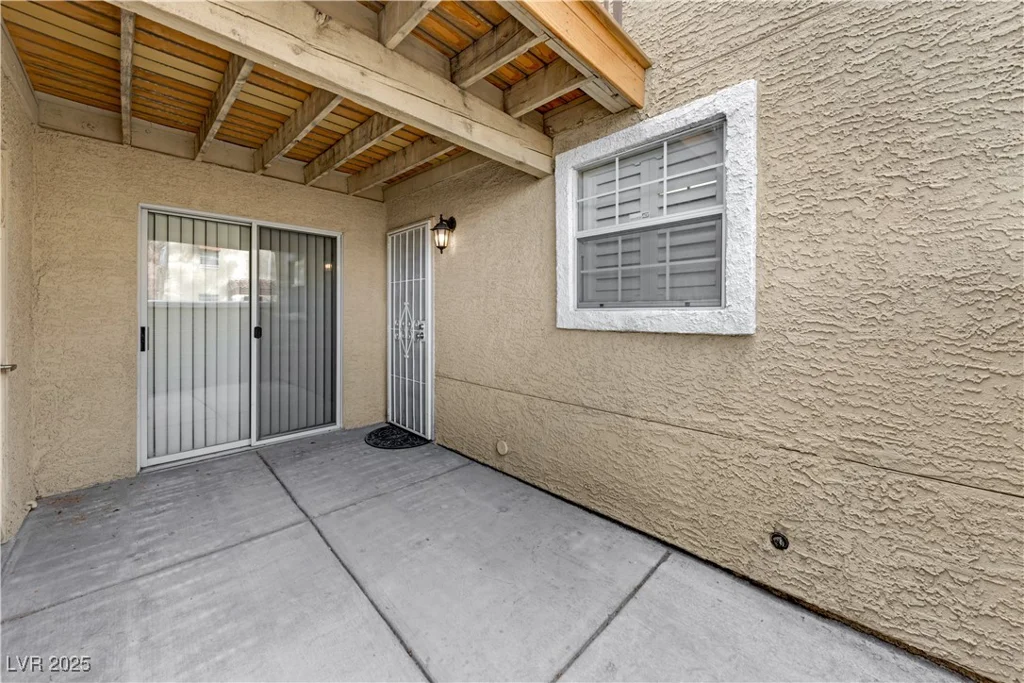 2801 Rainbow, Las Vegas, NV 89108