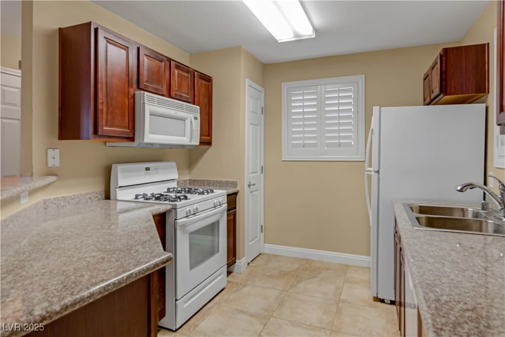 2801 Rainbow, Las Vegas, NV 89108
