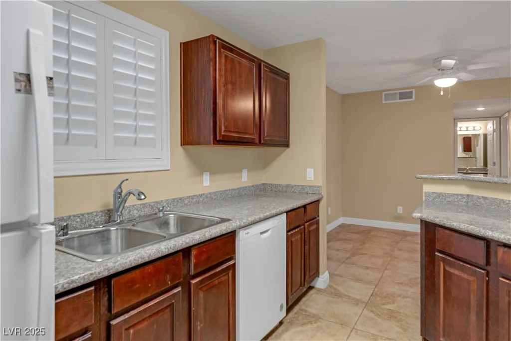 2801 Rainbow, Las Vegas, NV 89108