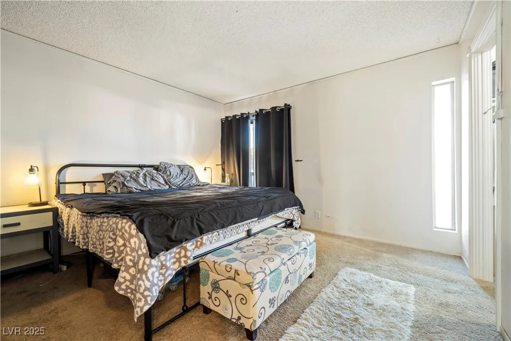 4045 Village, Las Vegas, NV 89121