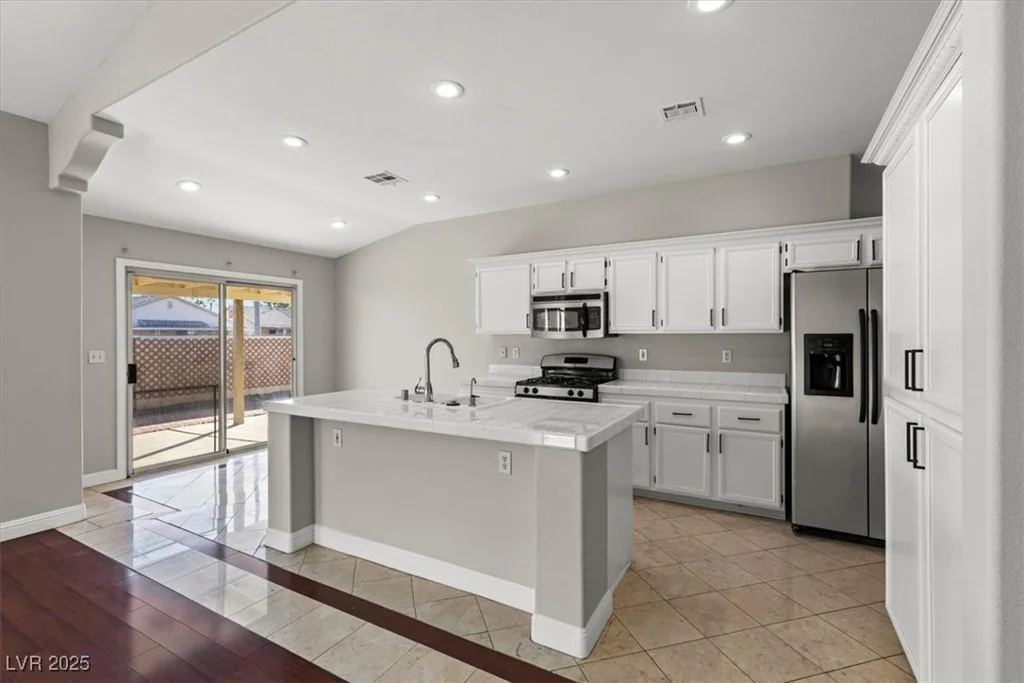 310 Coral Fountain, Henderson, NV 89014