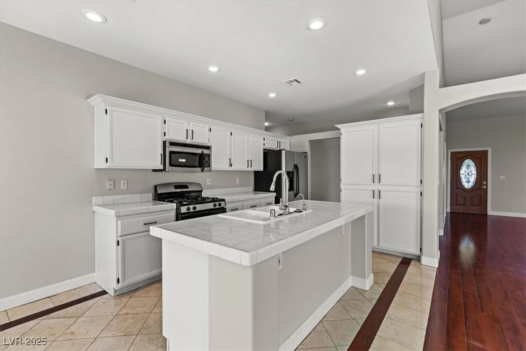 310 Coral Fountain, Henderson, NV 89014
