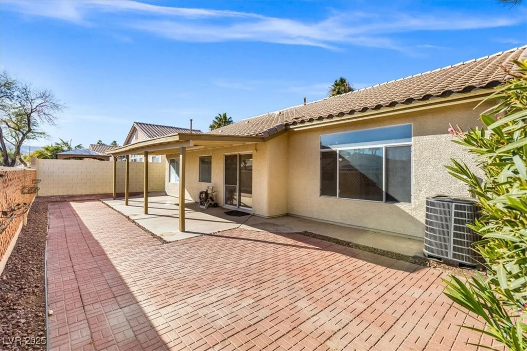 310 Coral Fountain, Henderson, NV 89014