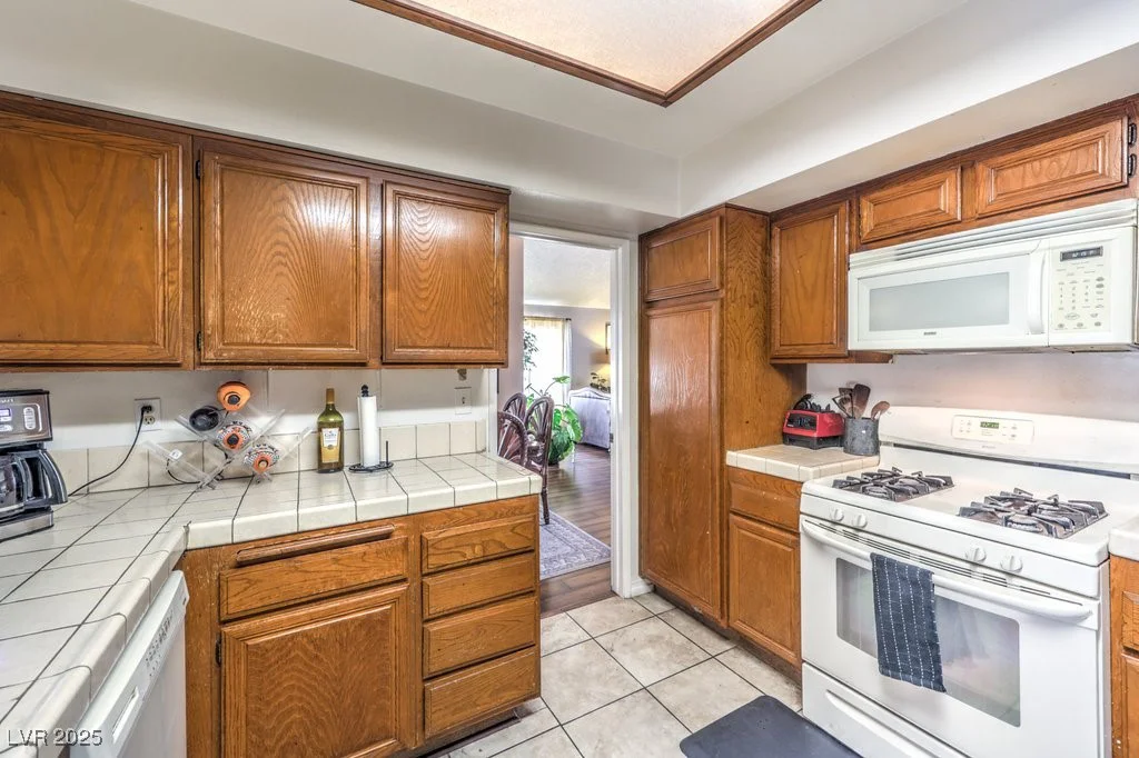 4705 Rockvale, Las Vegas, NV 89103