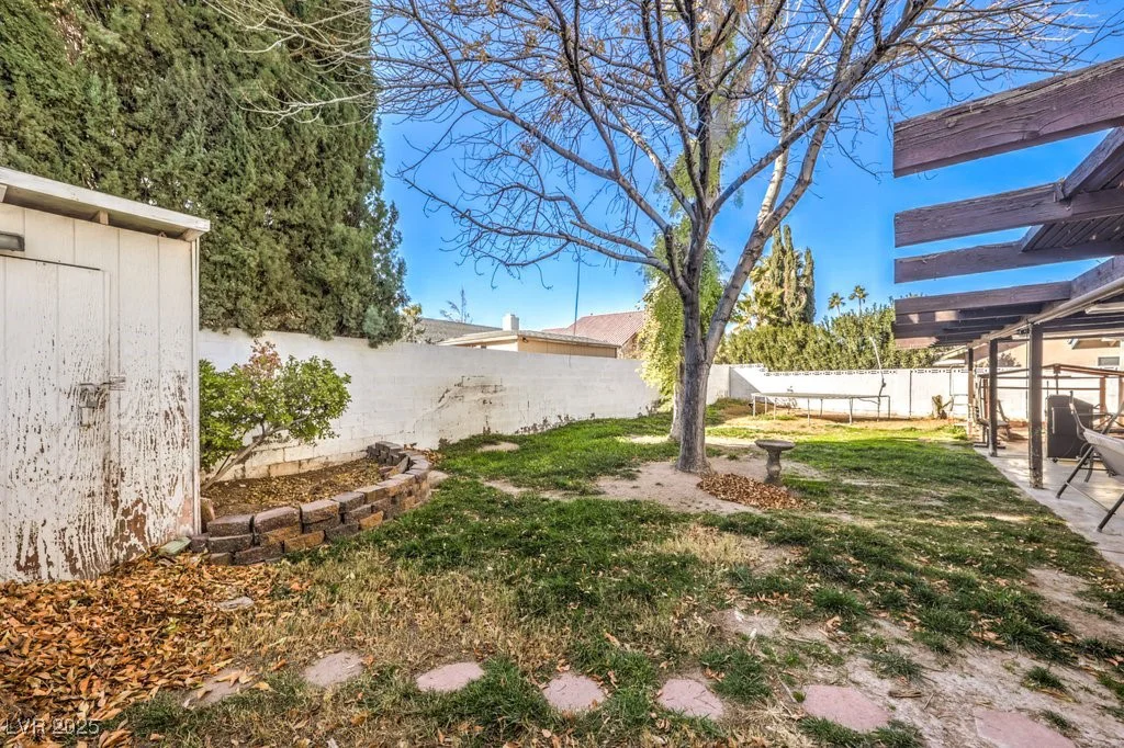 4705 Rockvale, Las Vegas, NV 89103