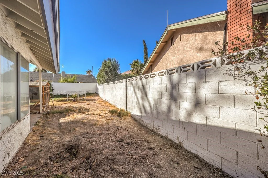 4705 Rockvale, Las Vegas, NV 89103