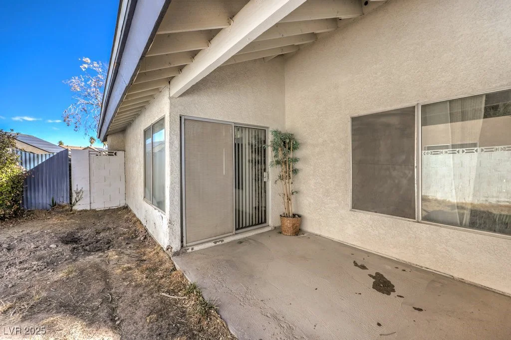 4705 Rockvale, Las Vegas, NV 89103