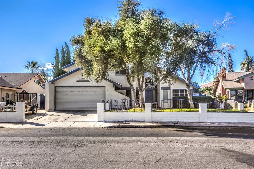 4705 Rockvale, Las Vegas, NV 89103