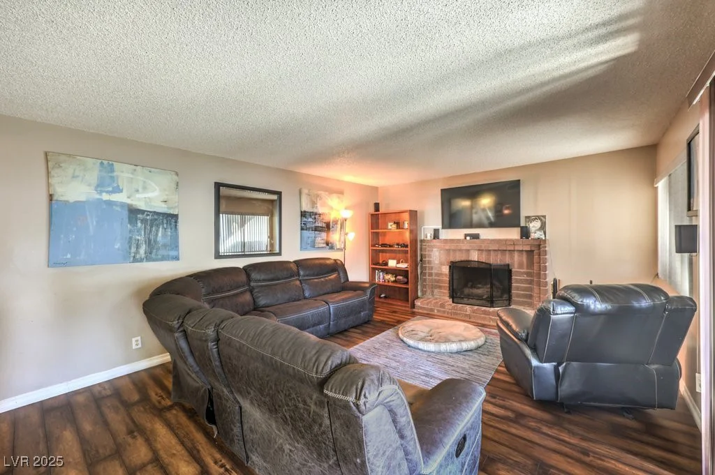 4705 Rockvale, Las Vegas, NV 89103