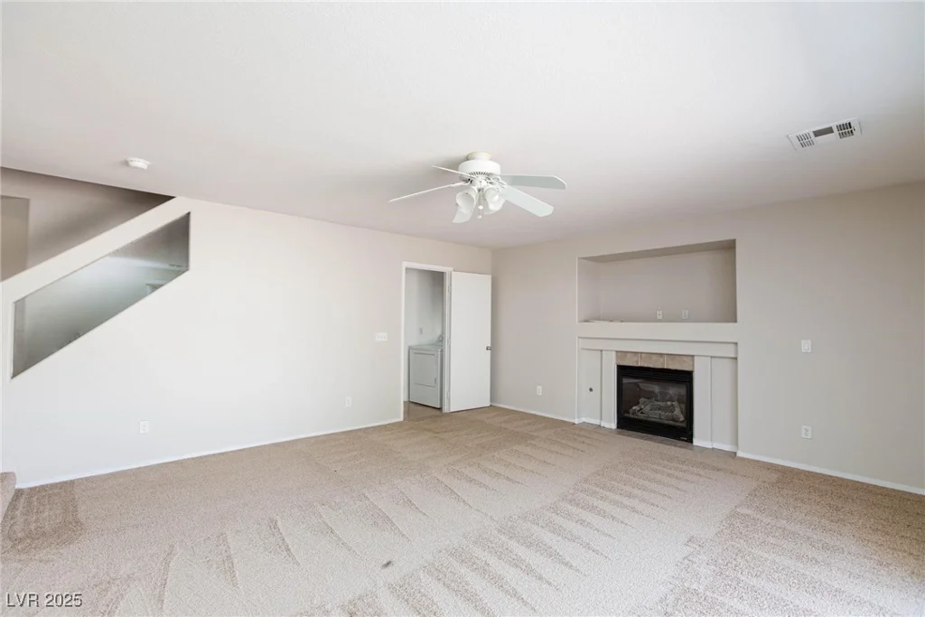 10168 Maidens Wreath, Las Vegas, NV 89183