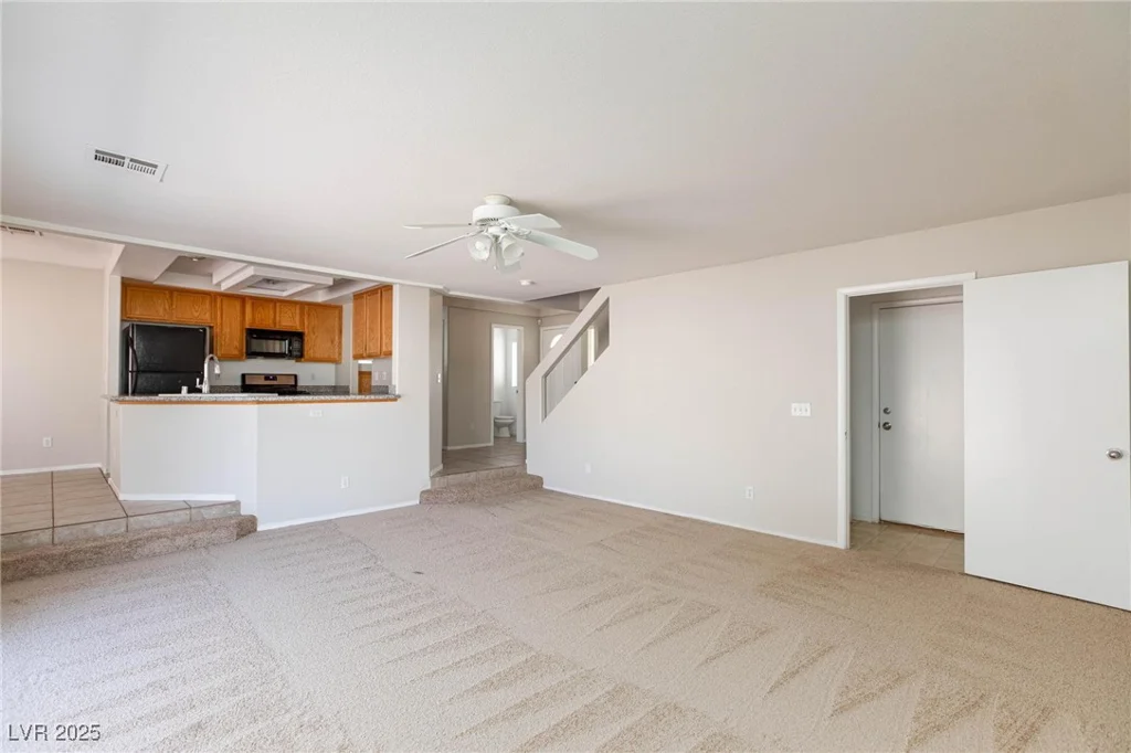10168 Maidens Wreath, Las Vegas, NV 89183