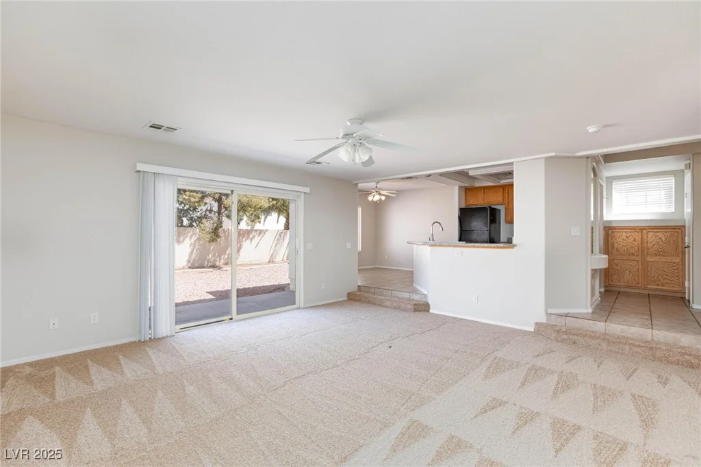 10168 Maidens Wreath, Las Vegas, NV 89183