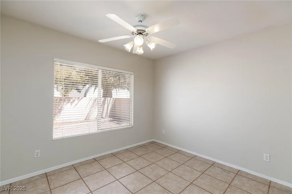 10168 Maidens Wreath, Las Vegas, NV 89183