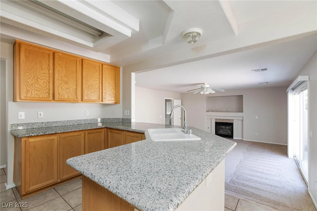 10168 Maidens Wreath, Las Vegas, NV 89183