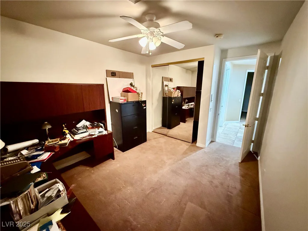 10008 Rolling Glen, Las Vegas, NV 89117