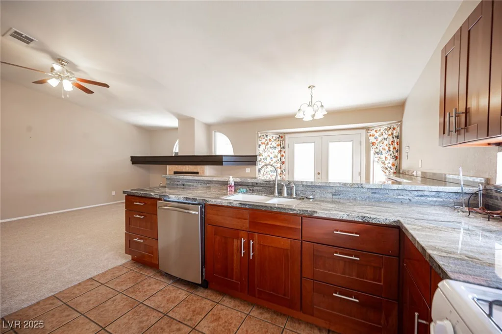6408 Fisher, Las Vegas, NV 89130