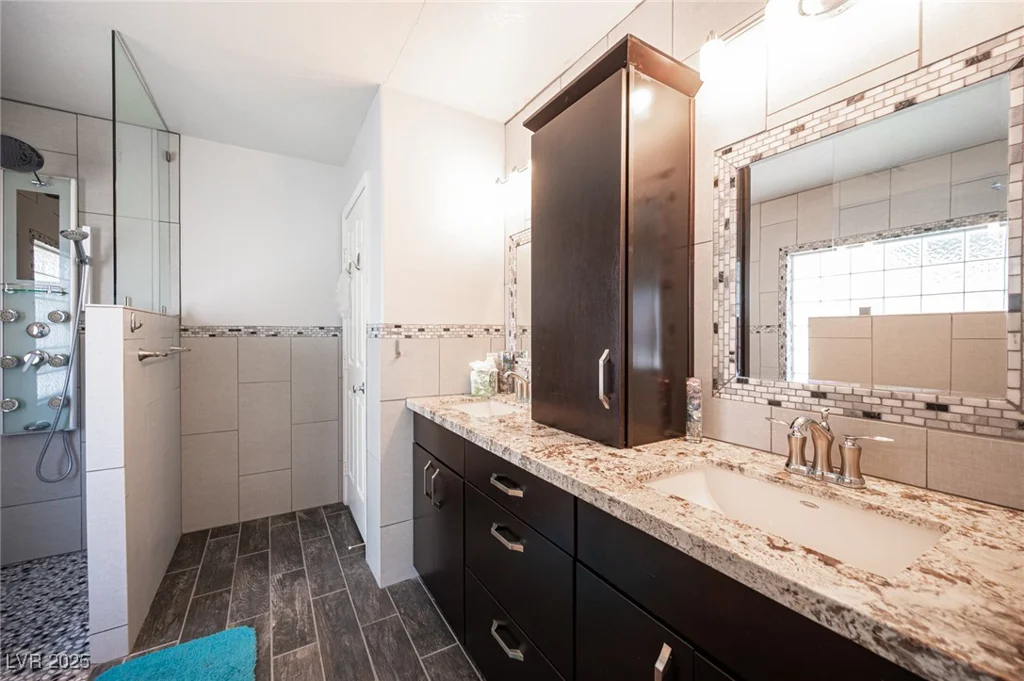 6408 Fisher, Las Vegas, NV 89130