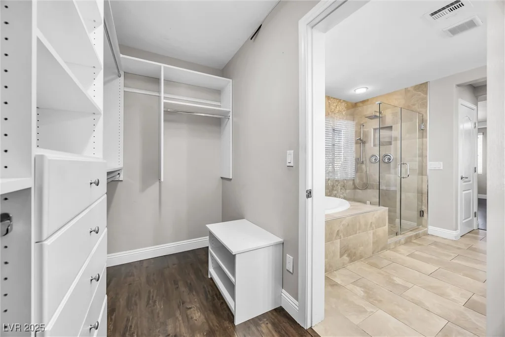 10822 Drake Ridge, Las Vegas, NV 89166