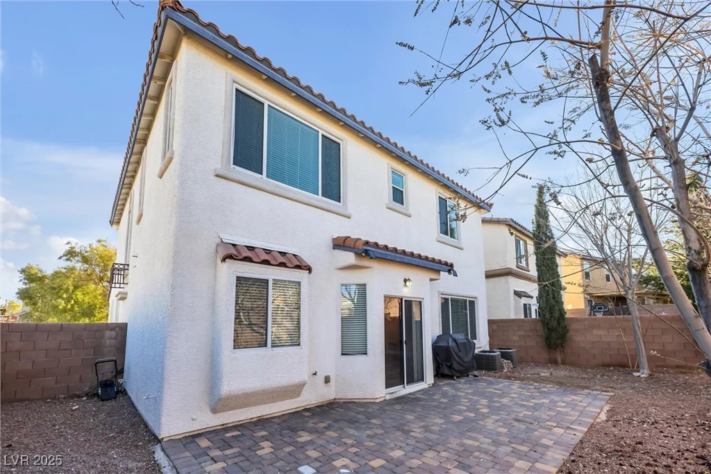 10822 Drake Ridge, Las Vegas, NV 89166