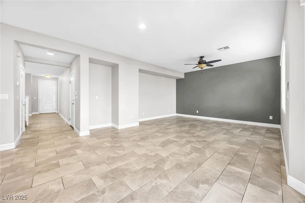 10822 Drake Ridge, Las Vegas, NV 89166