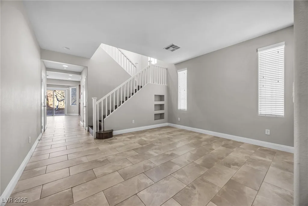 10822 Drake Ridge, Las Vegas, NV 89166