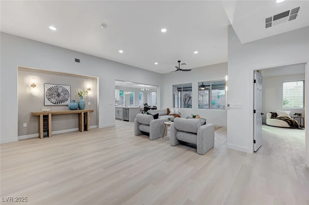 11119 Cantoria, Las Vegas, NV 89141
